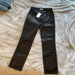 Good Anerican Good Straight Croc size 6 BRAND NEW